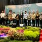 Bupati Halsel saat menghadiri Ramah Tamah  Anggota VI BPK RI Bersama Kepala Daerah se-Provinsi Maluku Utara.