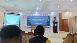 Anggota komisi VII DPR RI, Izzuddin Alqassam Kasuba saat membuka kegiatan penguatan ekosistem musik di Maluku Utara.