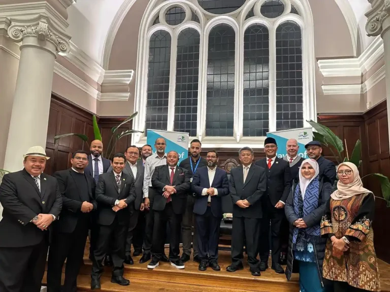 Delegasi Fraksi PKS saat berkunjung ke kantor Walikota London, Inggris (Foto : Istimewa).