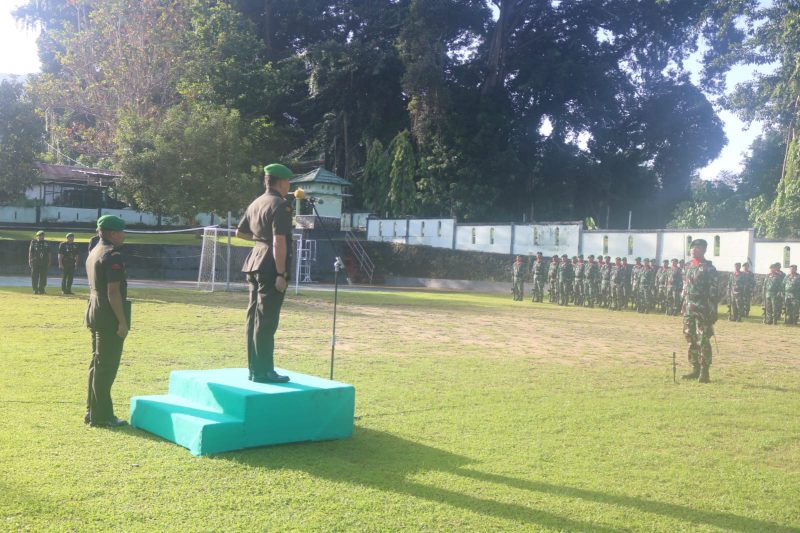 Upacara peringatan hari juang TNI AD.