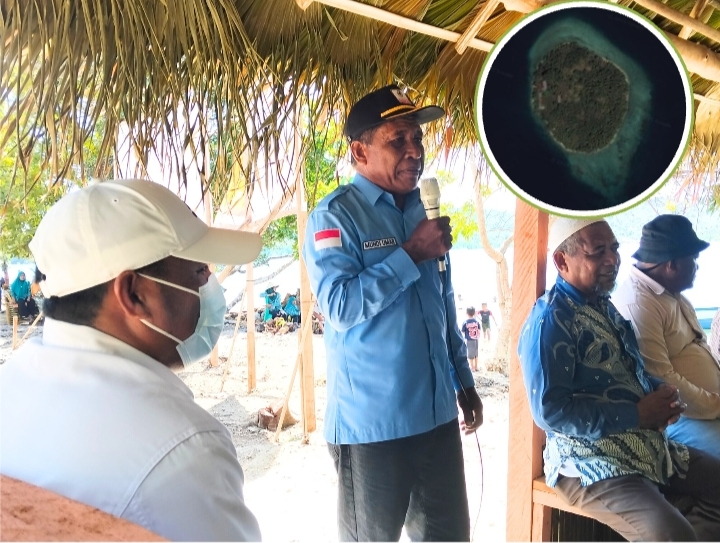 Kades Pelita Muhdi Umar saat mempromosikan Wisata Pulau Ambatu dalam kegiatan Penanaman Jagung Ketahanan Pangan. (Istimewa.