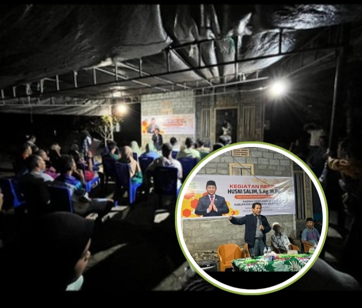 Dr. Husni Salim saat menggelar Reses di Kecamatan Gane Timur Tengah. (Doc// Hakim)