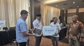 Penghargaan dari BPJS Ketenagakerjaan kepada Pemkab Halsel melalui DPMD Atas Dukungan Peningkatan UCJ.