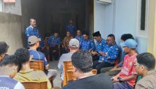 Dialog Konstruktif Antara Pemerintah dan Warga Marabose Memastikan Kelancaran aktivitas lalu lintas di jalan TPA.