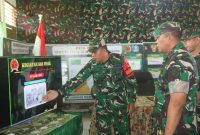 Pangdam XV/Pattimura Meyjen TNI Dody Triwinarto saat meninjau Pelaksanaan TMMD Di Kecamatan Gane Timur Kabupaten Halmahera Selatan. (Doc// Pen. Kodim1509-Labuha).
