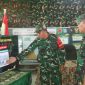 Pangdam XV/Pattimura Meyjen TNI Dody Triwinarto saat meninjau Pelaksanaan TMMD Di Kecamatan Gane Timur Kabupaten Halmahera Selatan. (Doc// Pen. Kodim1509-Labuha).
