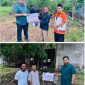 Izzuddin Alqassam Kasuba saat menyalurkan 4 ekor sapi hewan Qurban. (Doc// Hakim).