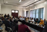 Rapat Dengar Pendapat Koperasi Sibela Bintang Selatan (SBS) Bersama Komisi II DPRD Halsel, Pemkab Halsel dan instansi terkait.