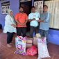 Penyerahan bantuan dari Izzuddin Alqassam Kasuba, anggota DPR RI Fraksi PKS, Dapil Maluku Utara. (Doc//MalutInsight).